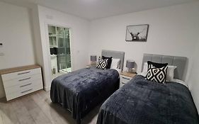 Entire Property Luton 2 Bedroom Apartment Home From Home Great Location