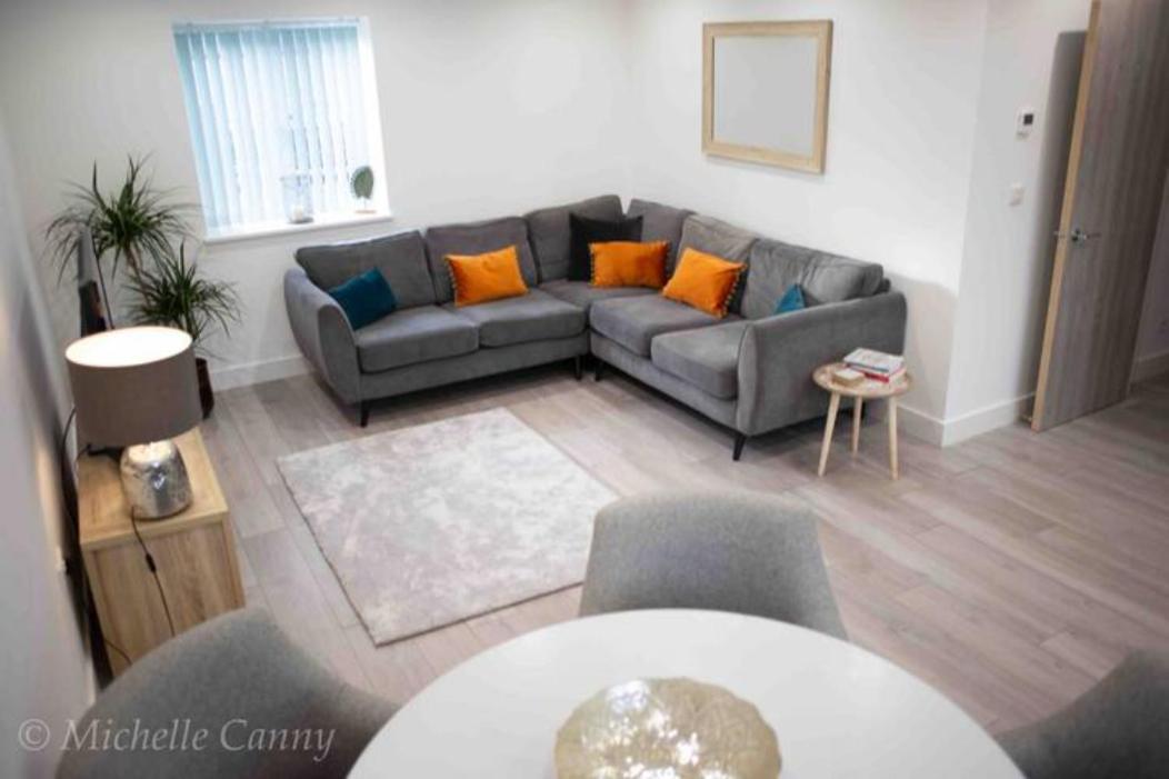 Entire Property Luton 2 Bedroom Apartment Home From Home Great Location Exterior photo